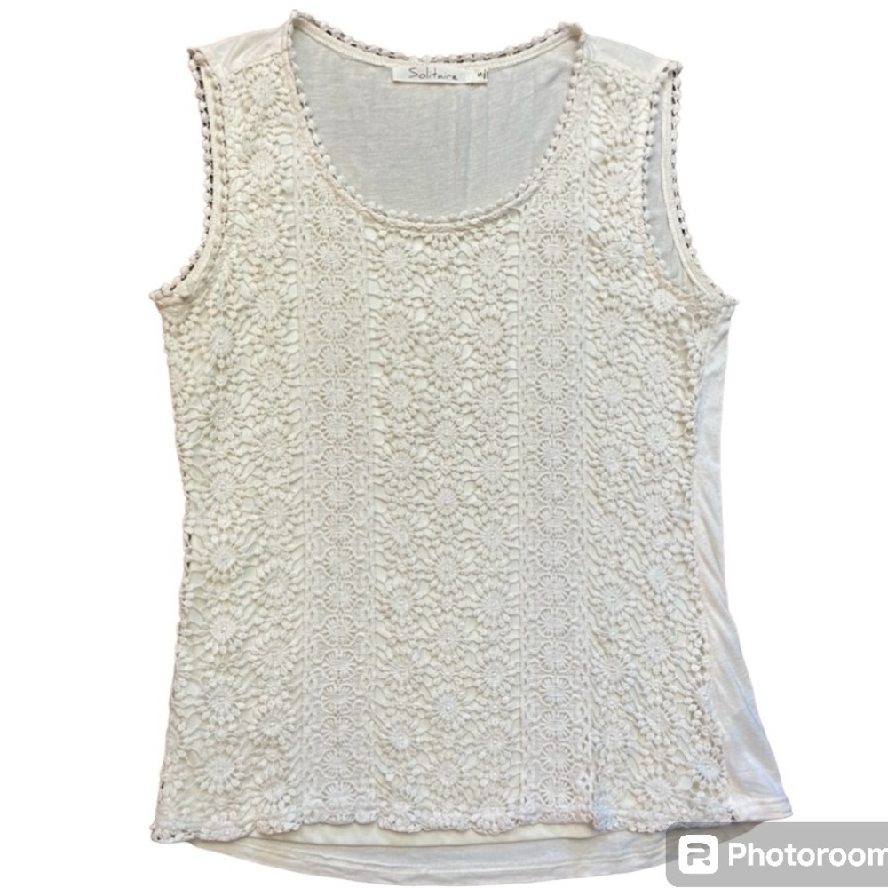 Sleeveless Crochet front Top